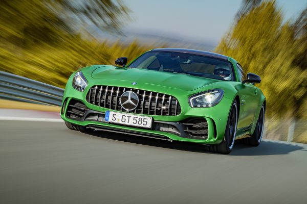 2017_mercedes-amg_gt_r_10_1600x1200