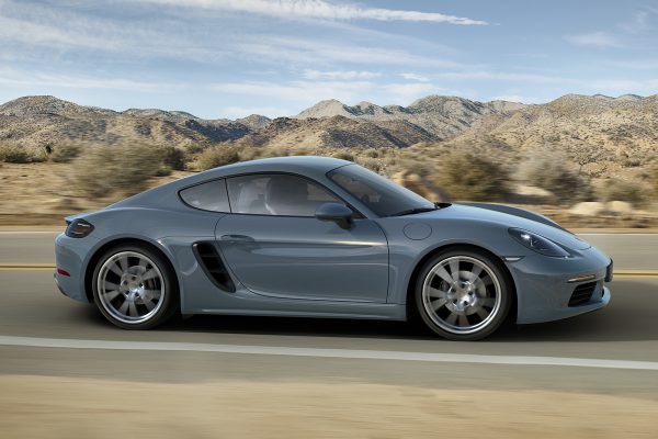 2017_porsche_718_cayman_23_1600x1200